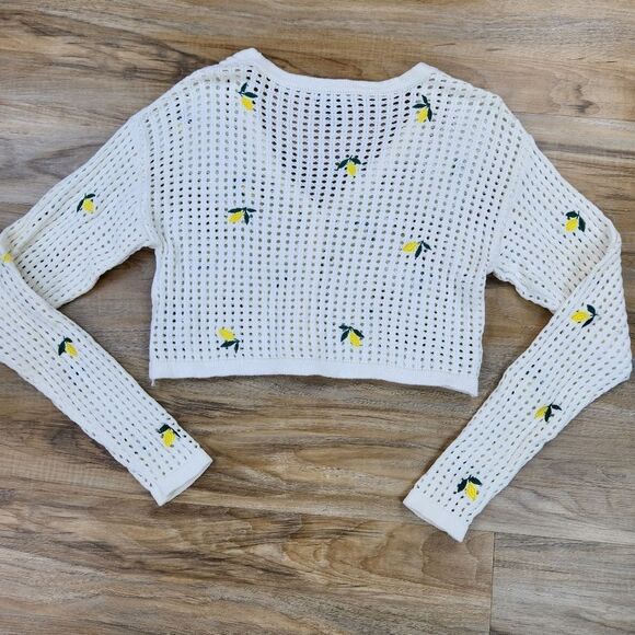 🔹️Forever 21 Cream w/Lemons Open Knit Crop Long Sleeve Sweater Medium - Picture 4 of 12